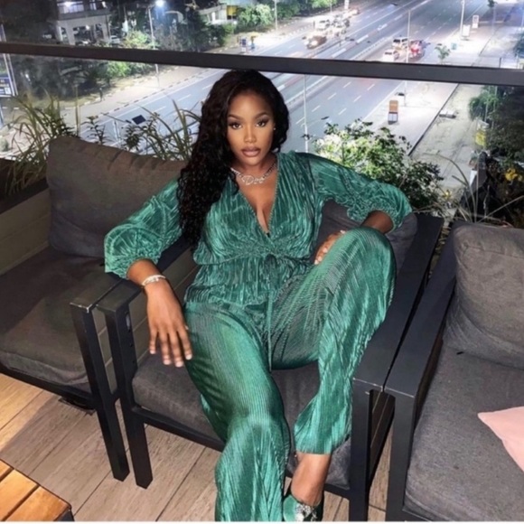 Zara viral pleated set - Picture 2 of 9